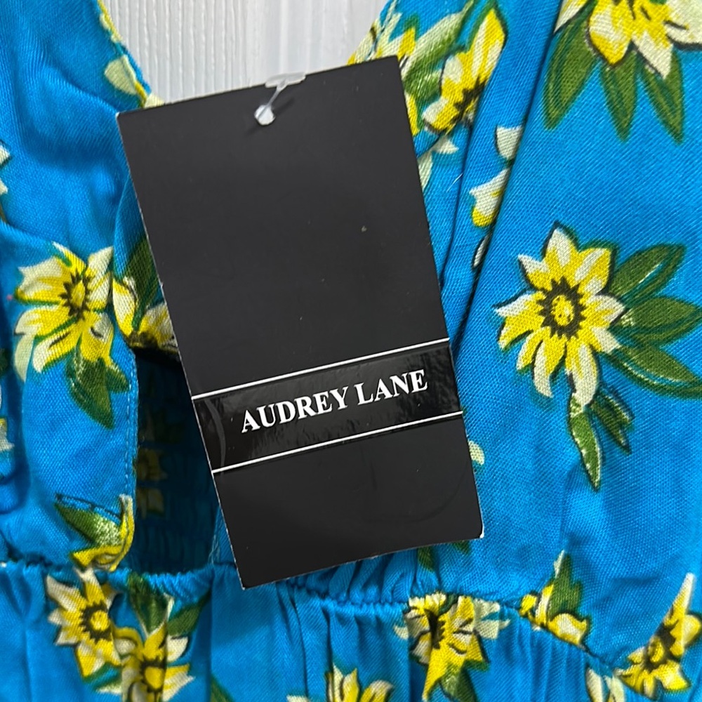 Audrey Lane Blue Ruched Ruffle Tank Top nwt - Picture 2 of 3